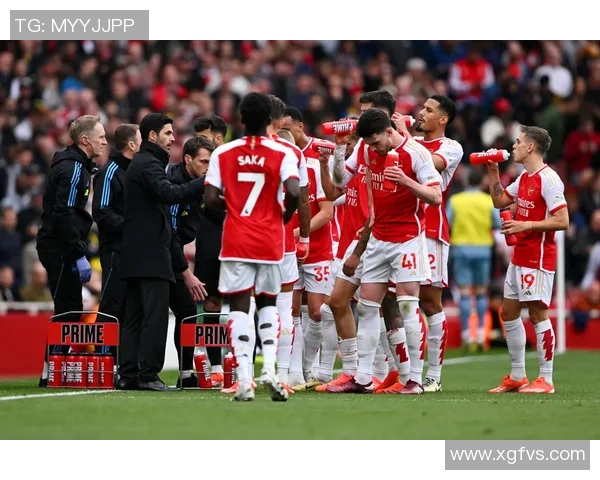 英超激战：拜仁绝杀阿森纳四比三战术解析与精彩瞬间回顾