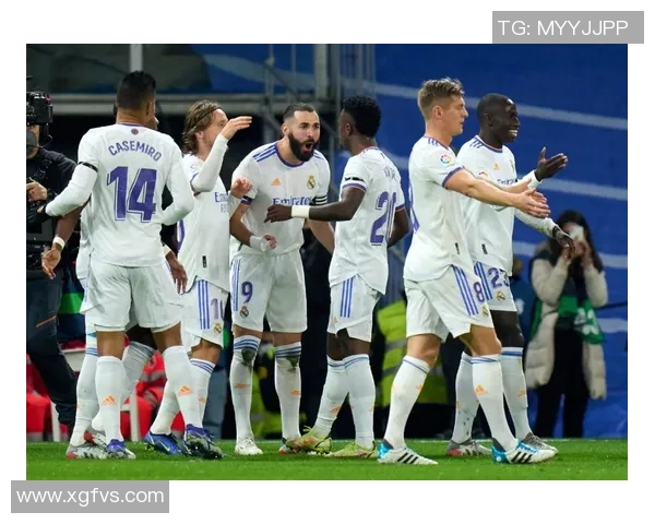 西甲激战曼城大胜莱比锡逆转时刻引发全场争议与热议