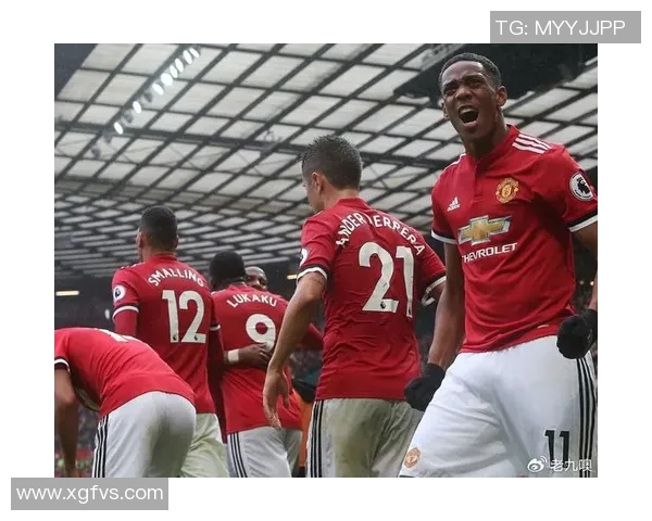 德甲经典战役拜仁慕尼黑3-0战胜曼联引发历史冷门热议