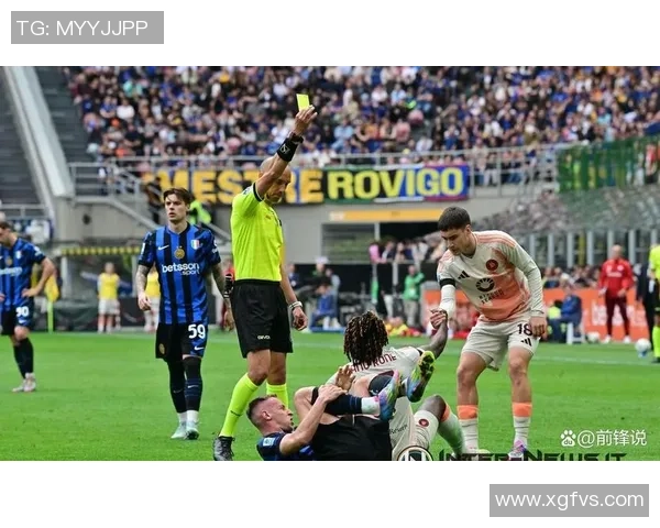 欧联杯曼联绝杀国米引发争议判罚全场沸腾瞬间回顾 欧联杯曼联绝杀国米引发争议判罚全场沸腾瞬间回顾