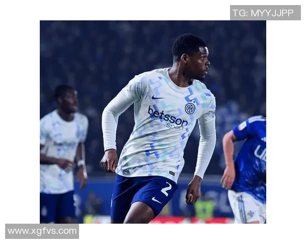 国王杯惊现冷门国米与巴黎圣日耳曼战平争议判罚引发全场热议