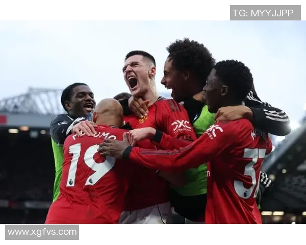 英超精彩对决曼联主场大胜尤文图斯帽子戏法点燃全场激情 英超精彩对决曼联主场大胜尤文图斯帽子戏法点燃全场激情